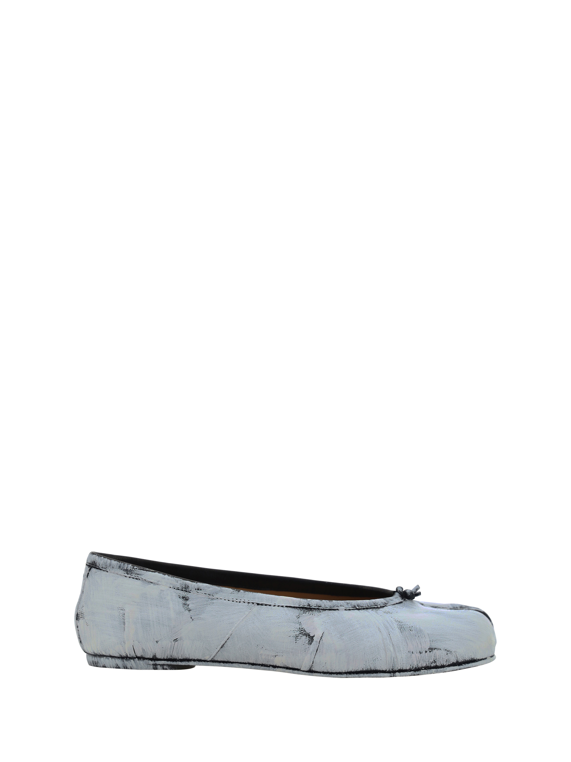 Shop Margiela Tabi Ballerinas In Black/white