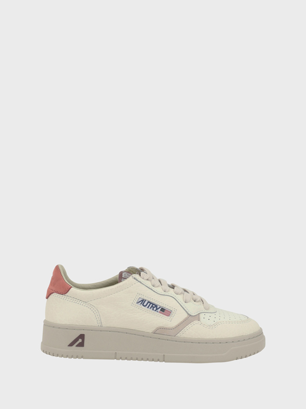 Medalist Low Sneakers