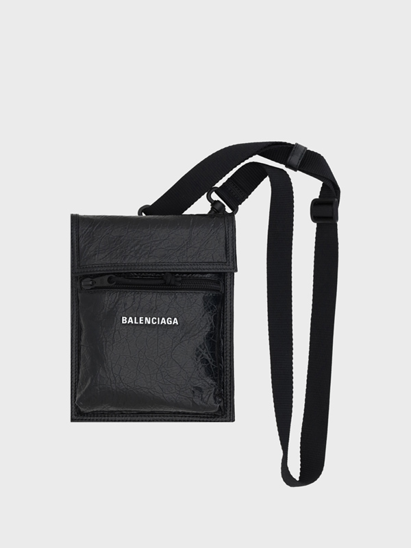 Explorer Shoulder Bag