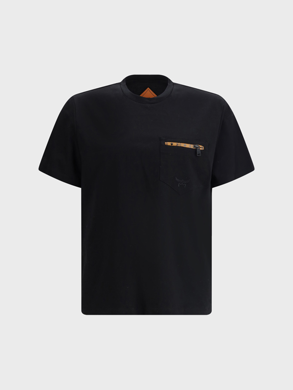 T-shirt with pocket