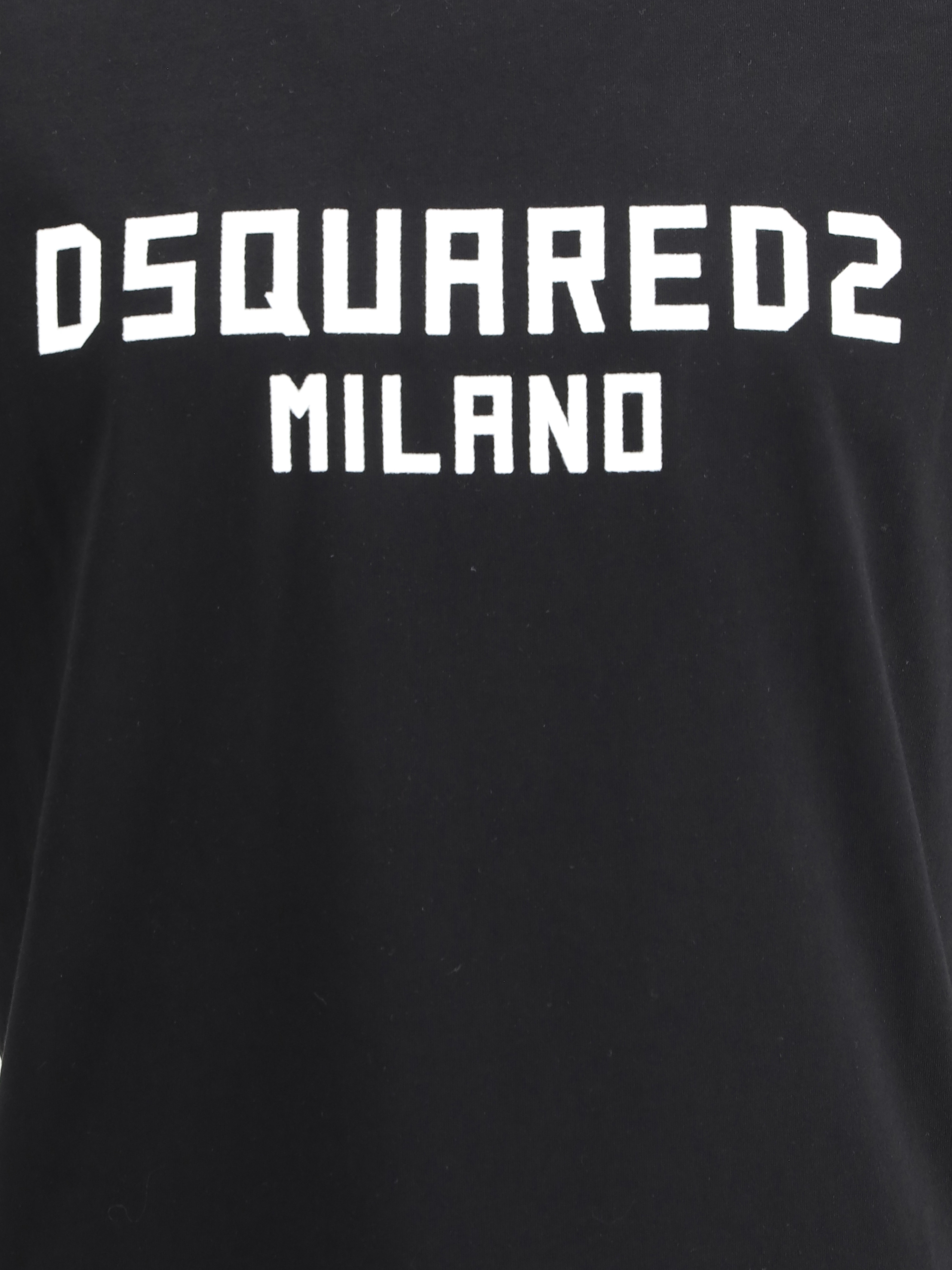 Shop Dsquared2 T-shirt In Black + White Print