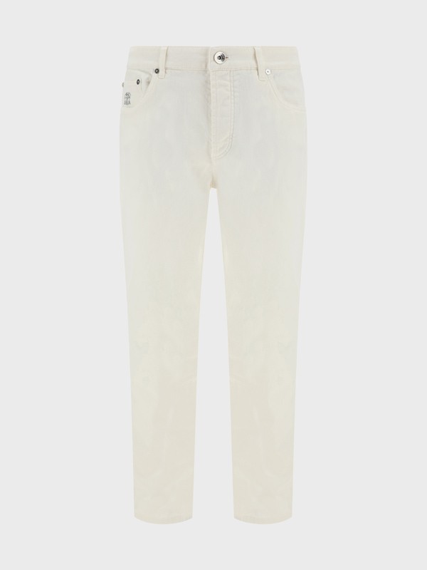 Jeans with turn-up hem