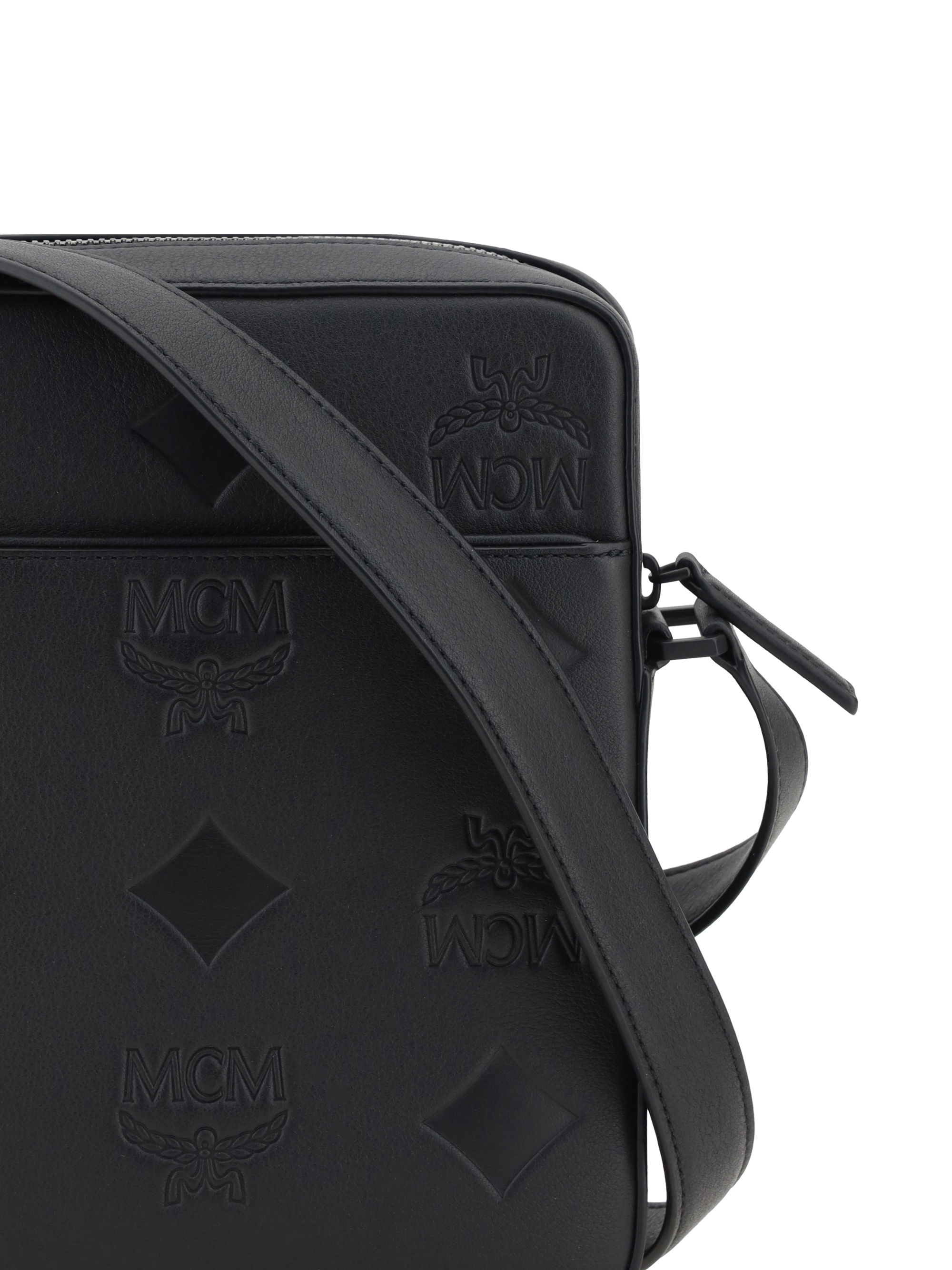Klassik Shoulder Bag