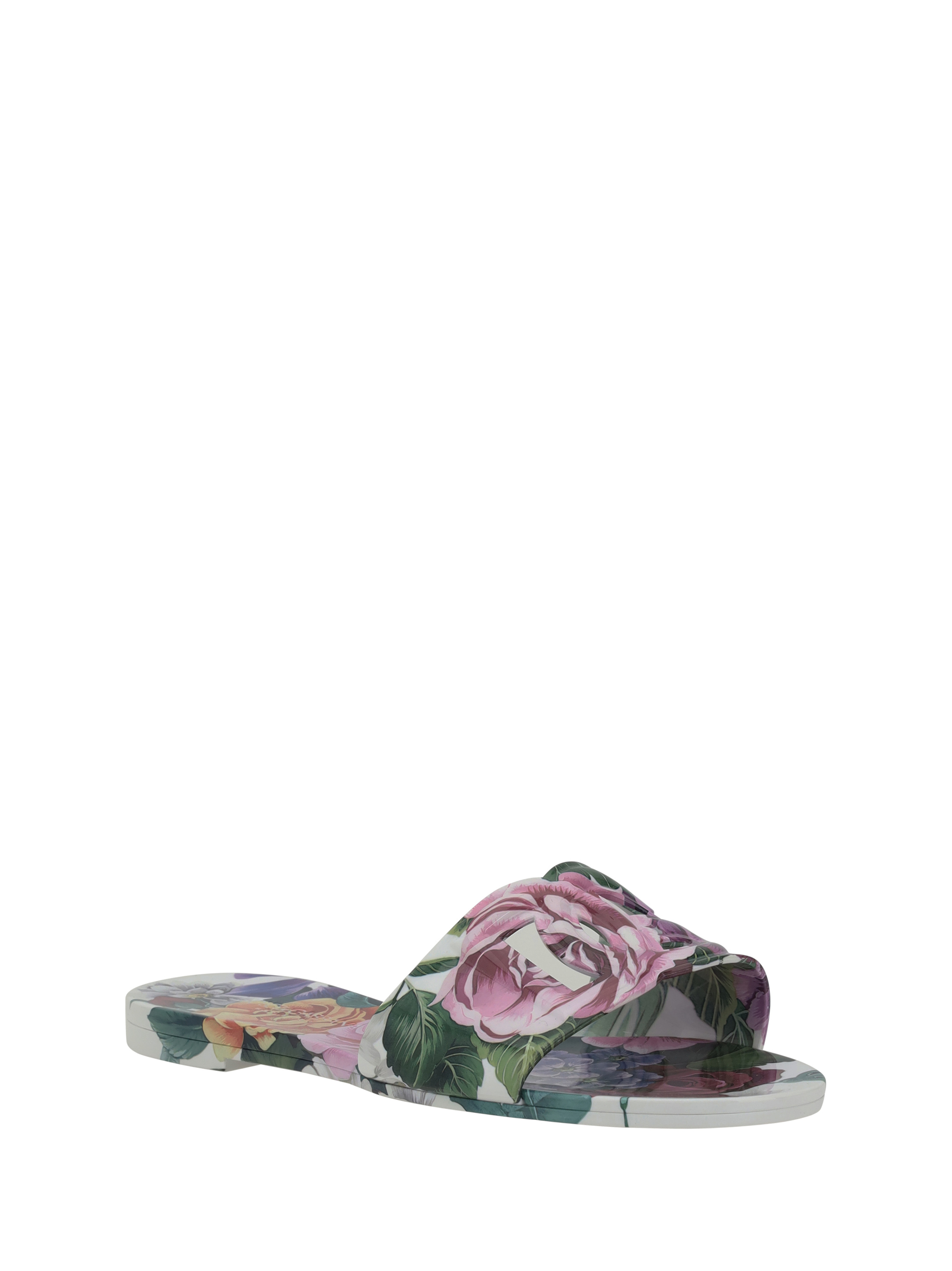 Sandals with flowers