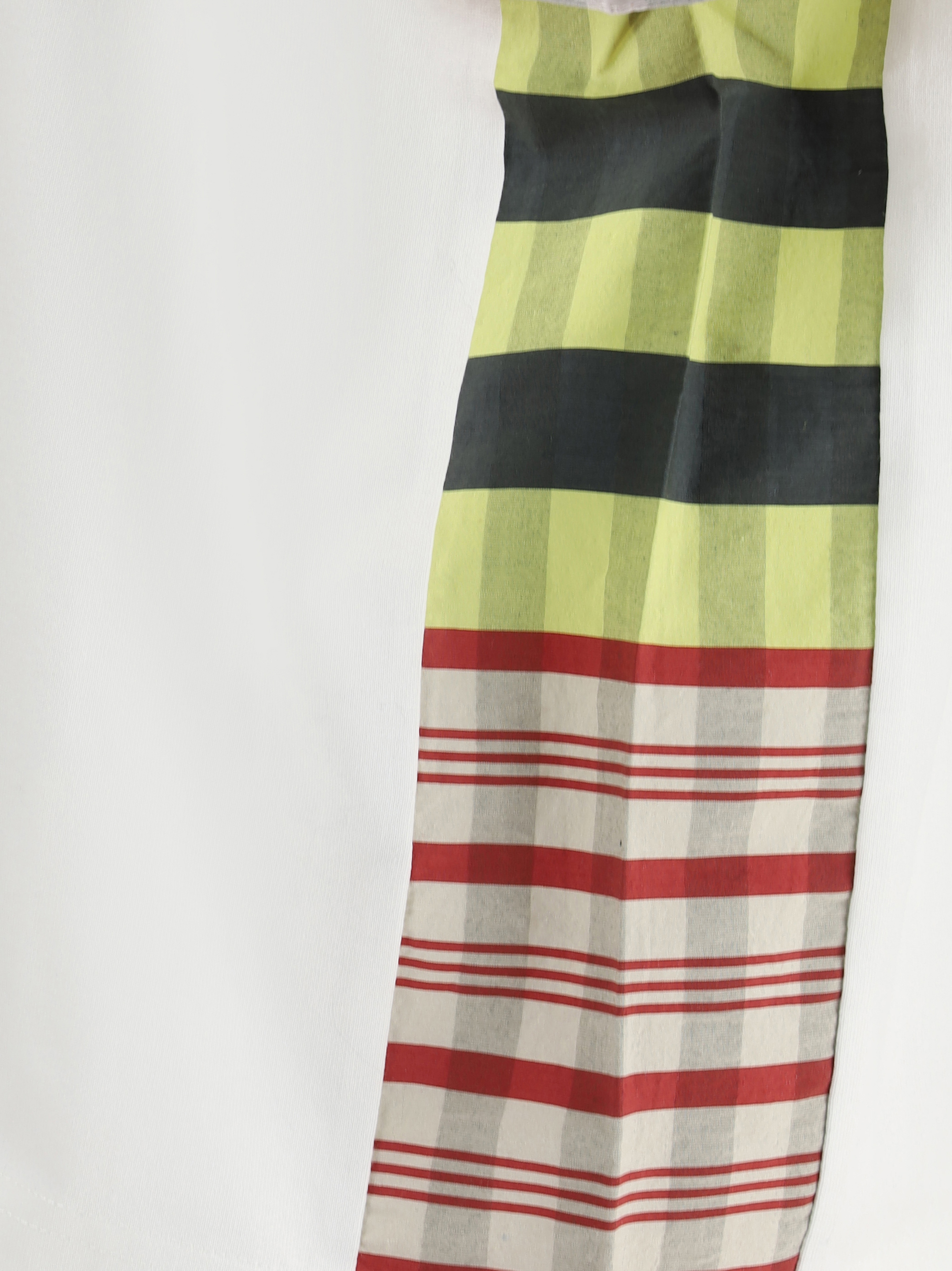 T-Shirt with side bands