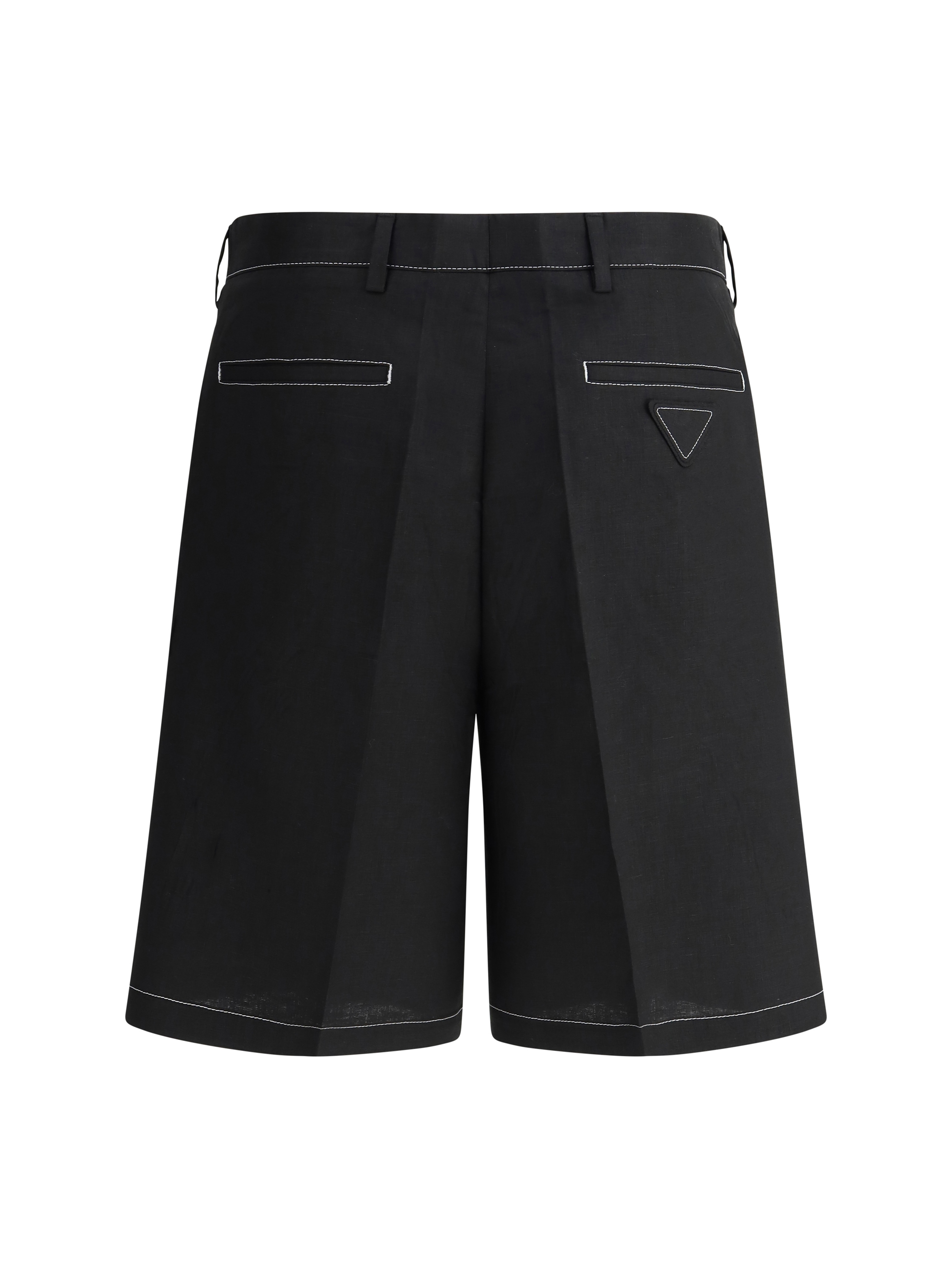 Shorts con cuciture a contrasto