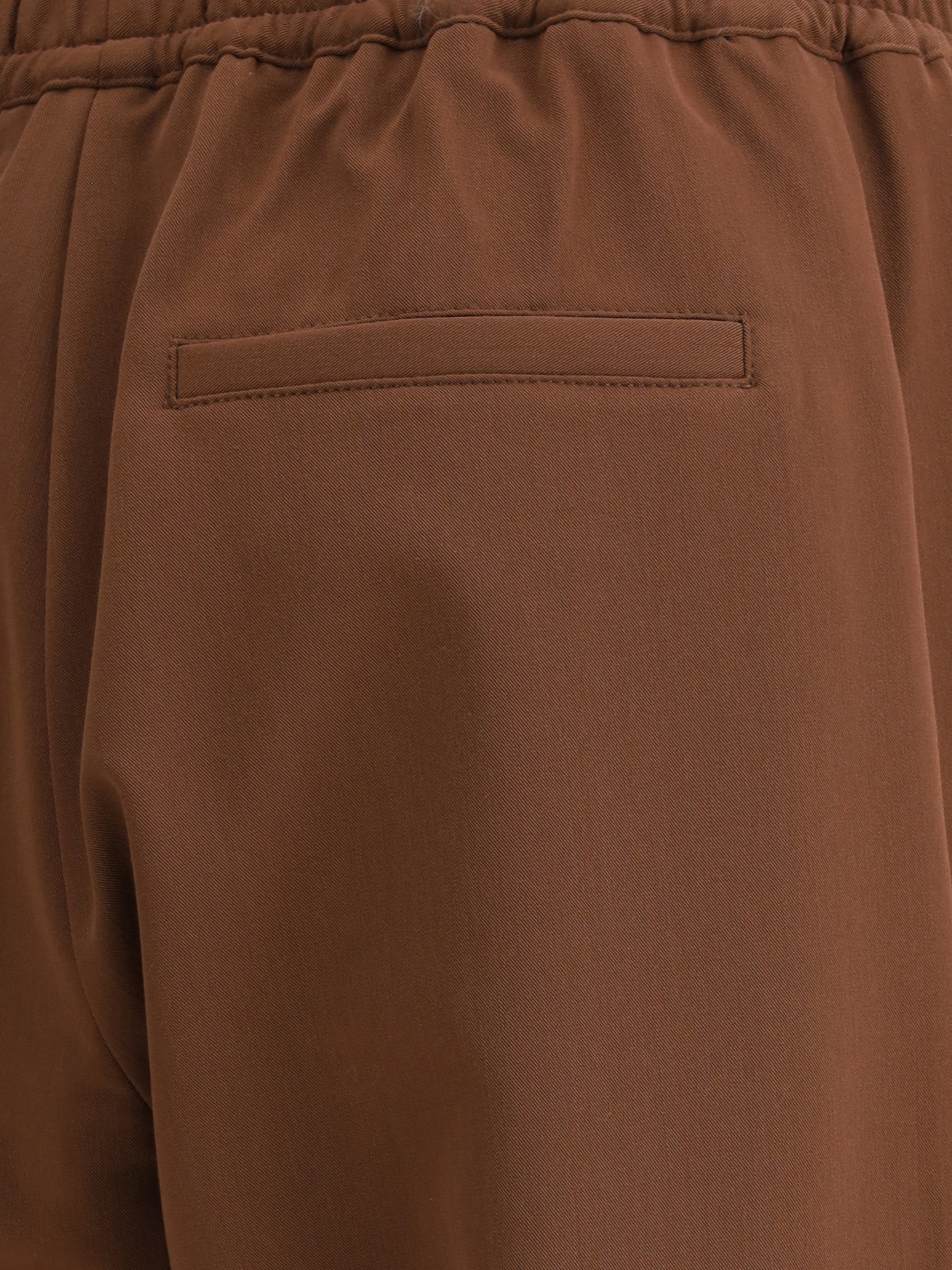 Pantaloni elasticizzati in vita