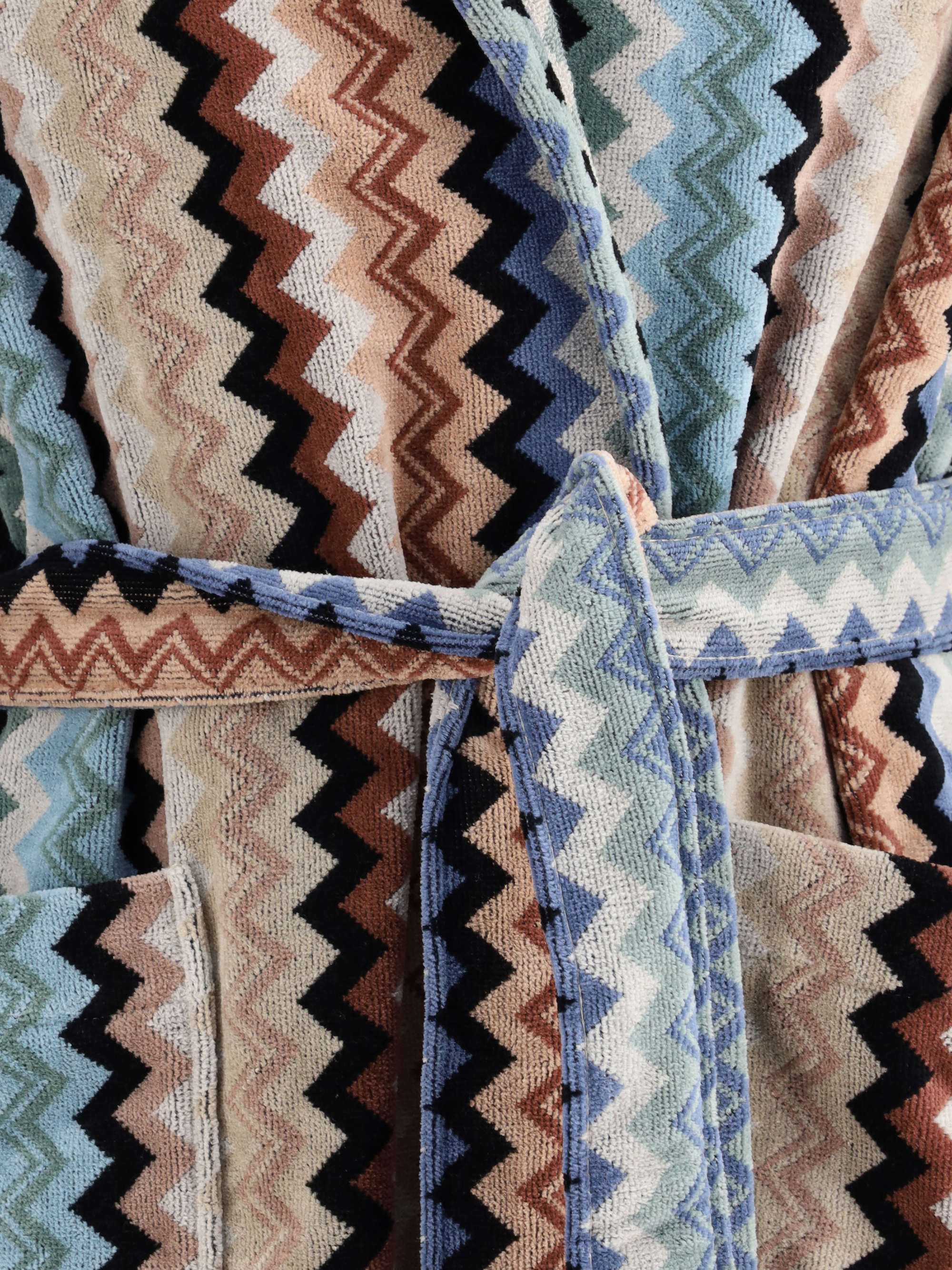 Zigzag pattern Adam Bathrobe